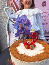 Décoration de gâteau avec prénom personnalisé en bois