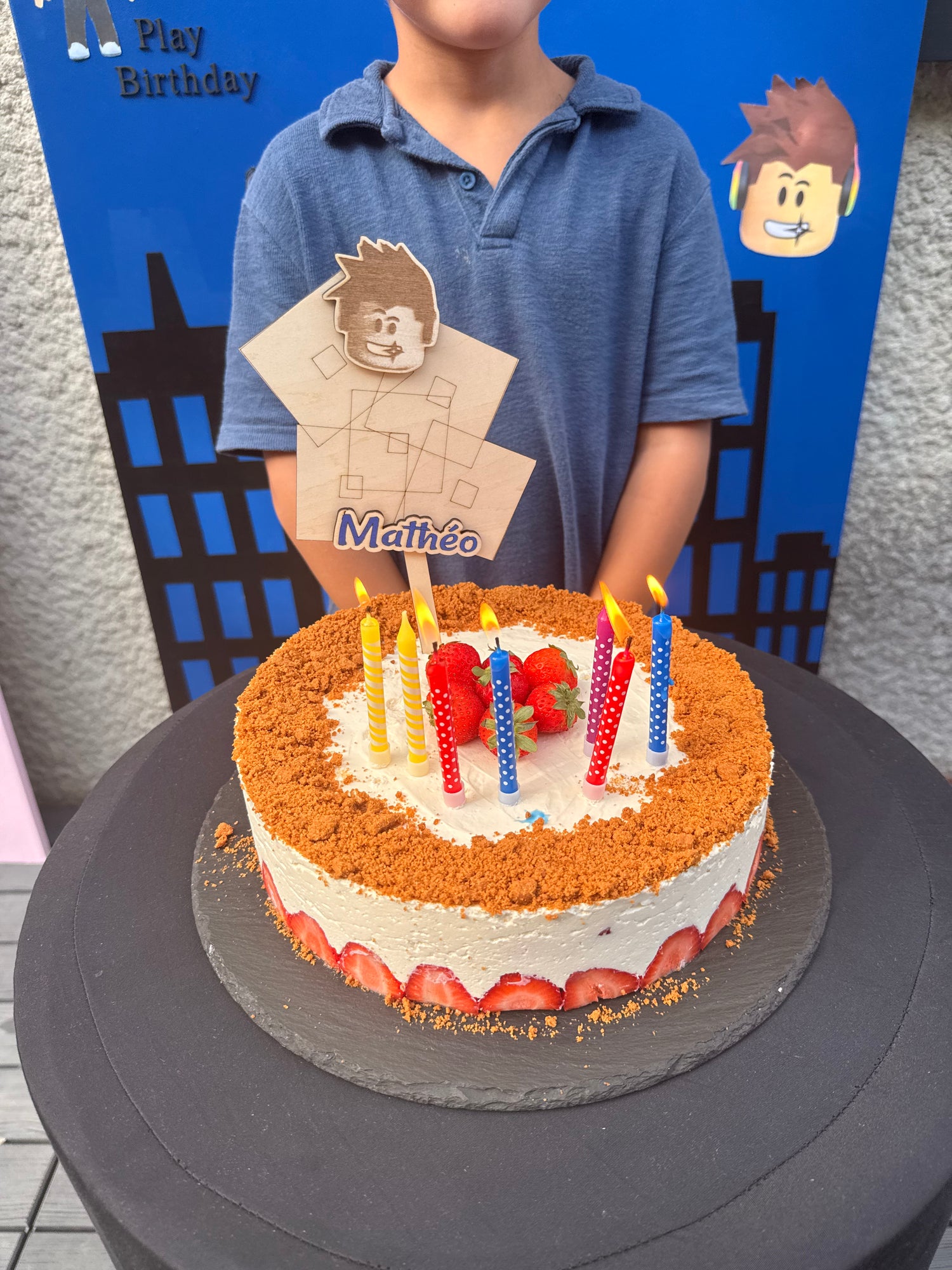 Cake topper personnalisé en bois fabriqué en France